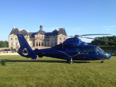 VIP excursion Paris sightseeing tour: castle of Vaux le Vicomte by a Private Helicopter, thanks to Private Jet Charter service from AB Corporate Aviation, showing castle-of-vaux-le-vicomte-garden.