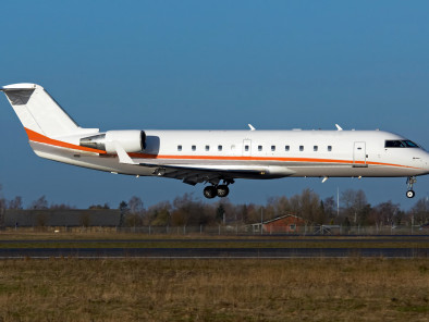  bombardier challenger 850 se landing