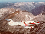 Bombardier learjet 35 flying