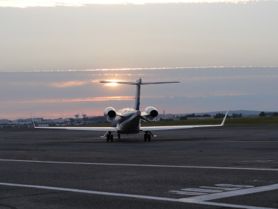 Bombardier learjet 45 take off, Bombardier private jet