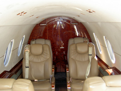 Hawker 400 xp seats, Air taxi booking