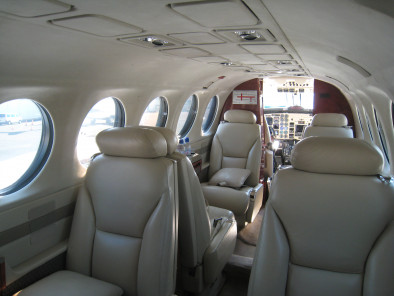Beechcraft king air 350 flying seats