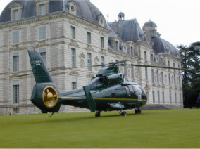 Airbus Helicopter Dolphin SA 365N, Private Helicopter, used by Private Jet Charter service from AB Corporate Aviation, showing eurocopter-dauphin-cheverny.