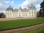 loire-valley-castles-cheverny-garden