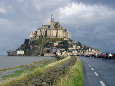 Visit the Mont Saint Michel by a Private Helicopter from Paris