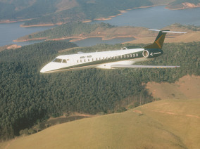 Embraer Erj 145 Jet, Airliner, used by Private Jet Charter service from AB Corporate Aviation, showing embraer-erj-145-flying.